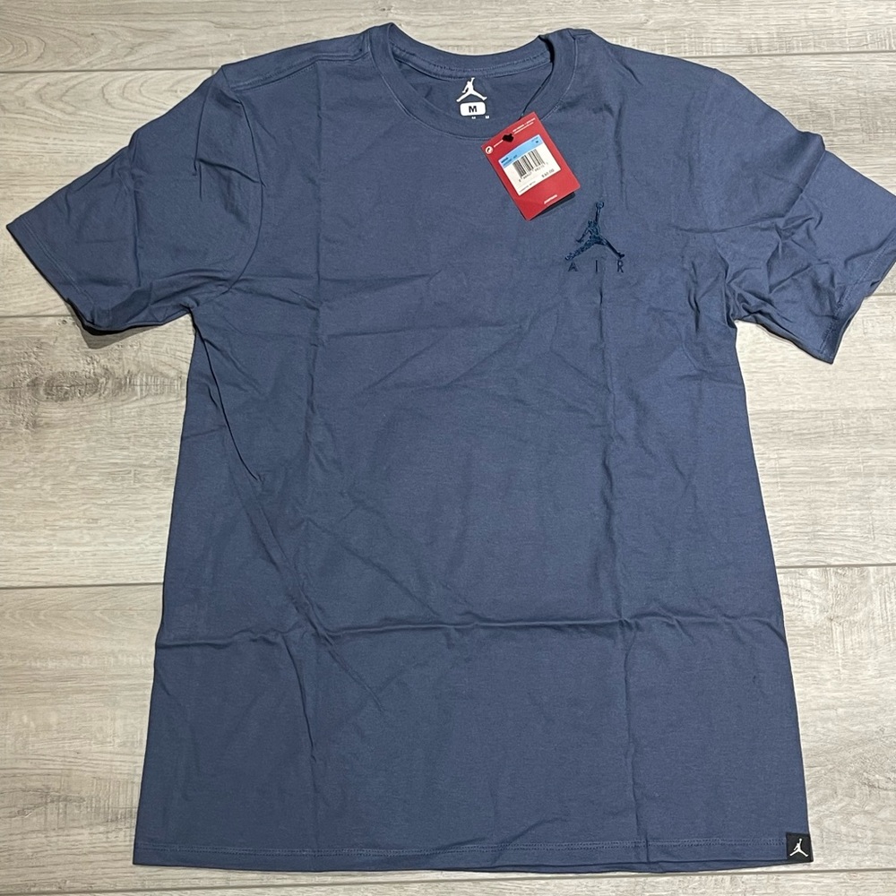 Nike Jordan Navy Tshirt AH5296-491 - Brand New